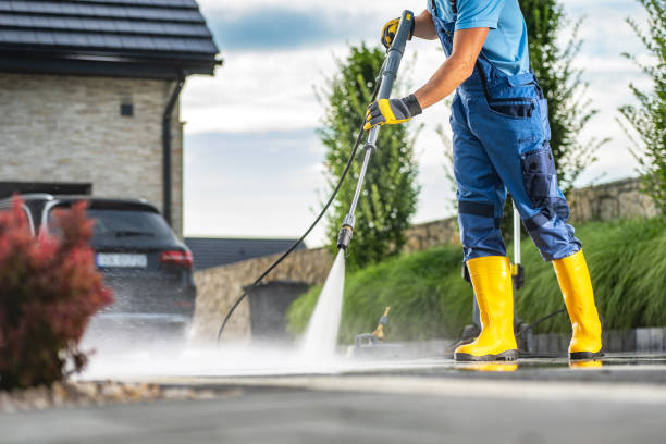 Best Spring Cleaning  in Saddle Rock, NY