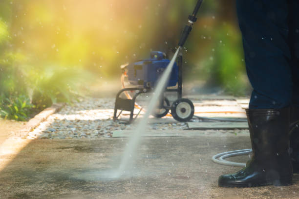 Best Graffiti Removal  in Saddle Rock, NY